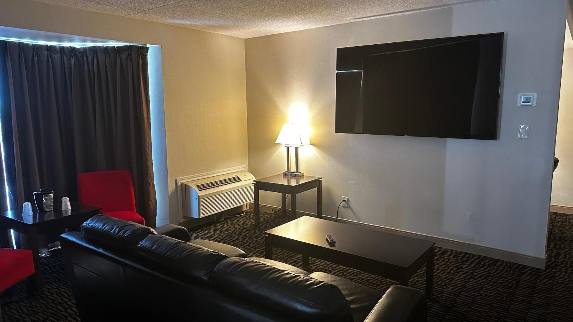 Ramada Plaza By Wyndham Hotel Niagara Falls