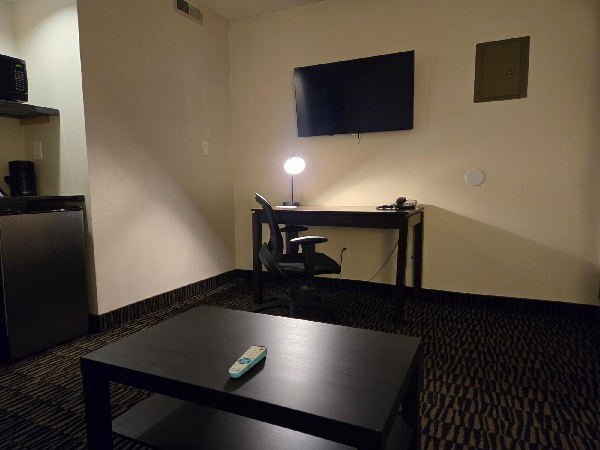 Hotel Ramada Plaza By Wyndham 2*