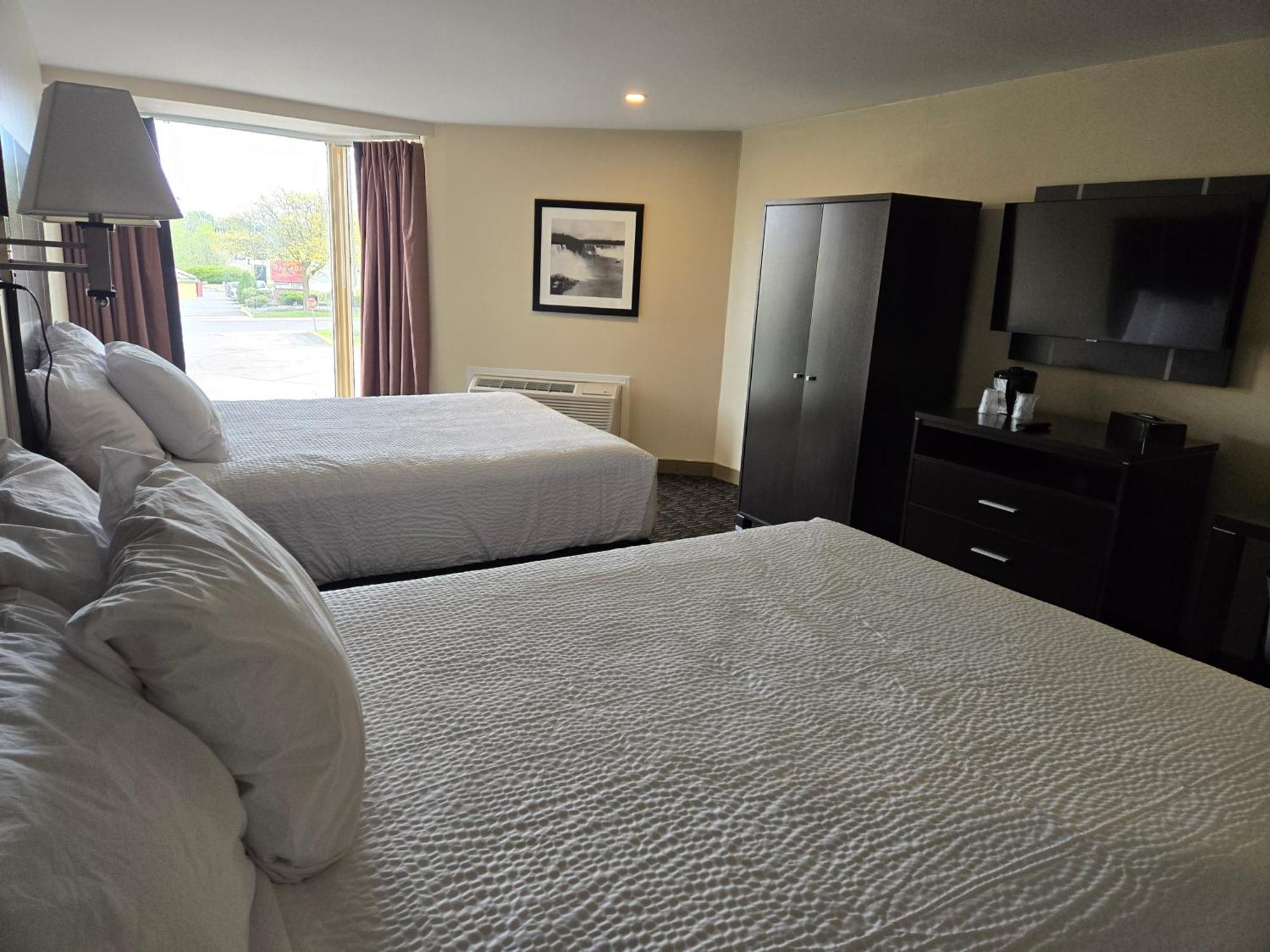 Ramada Plaza By Wyndham Niagara Falls