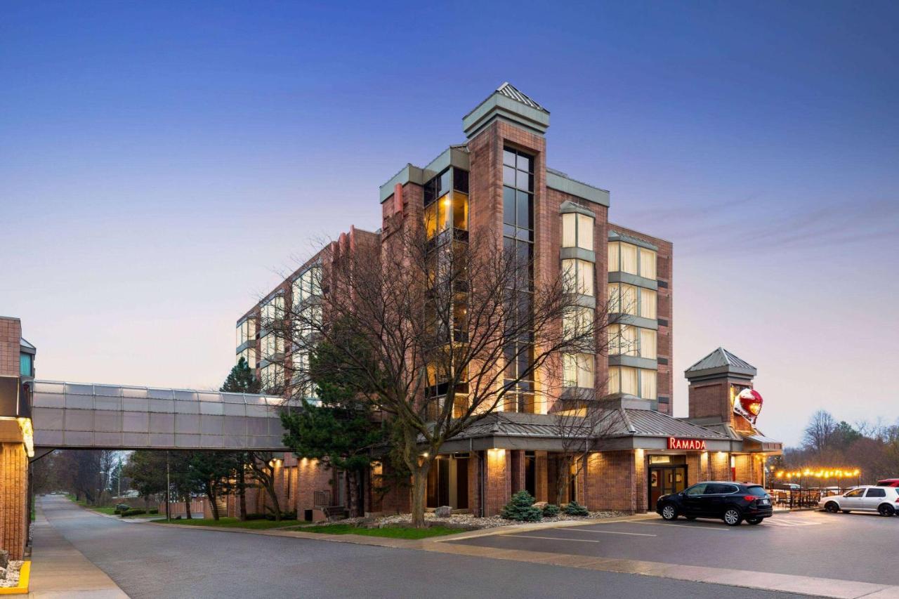 Ramada Plaza By Wyndham 2*
